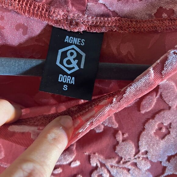 Agnes & Dora Pink Boxy Relaxed Crop Top - Picture 2 of 7